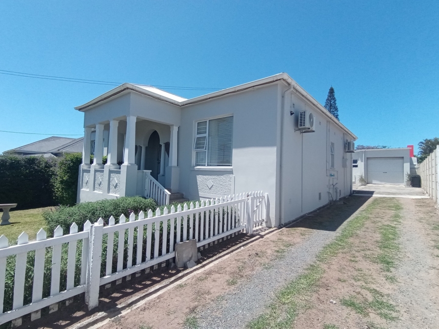 3 Bedroom Property for Sale in Berea Eastern Cape